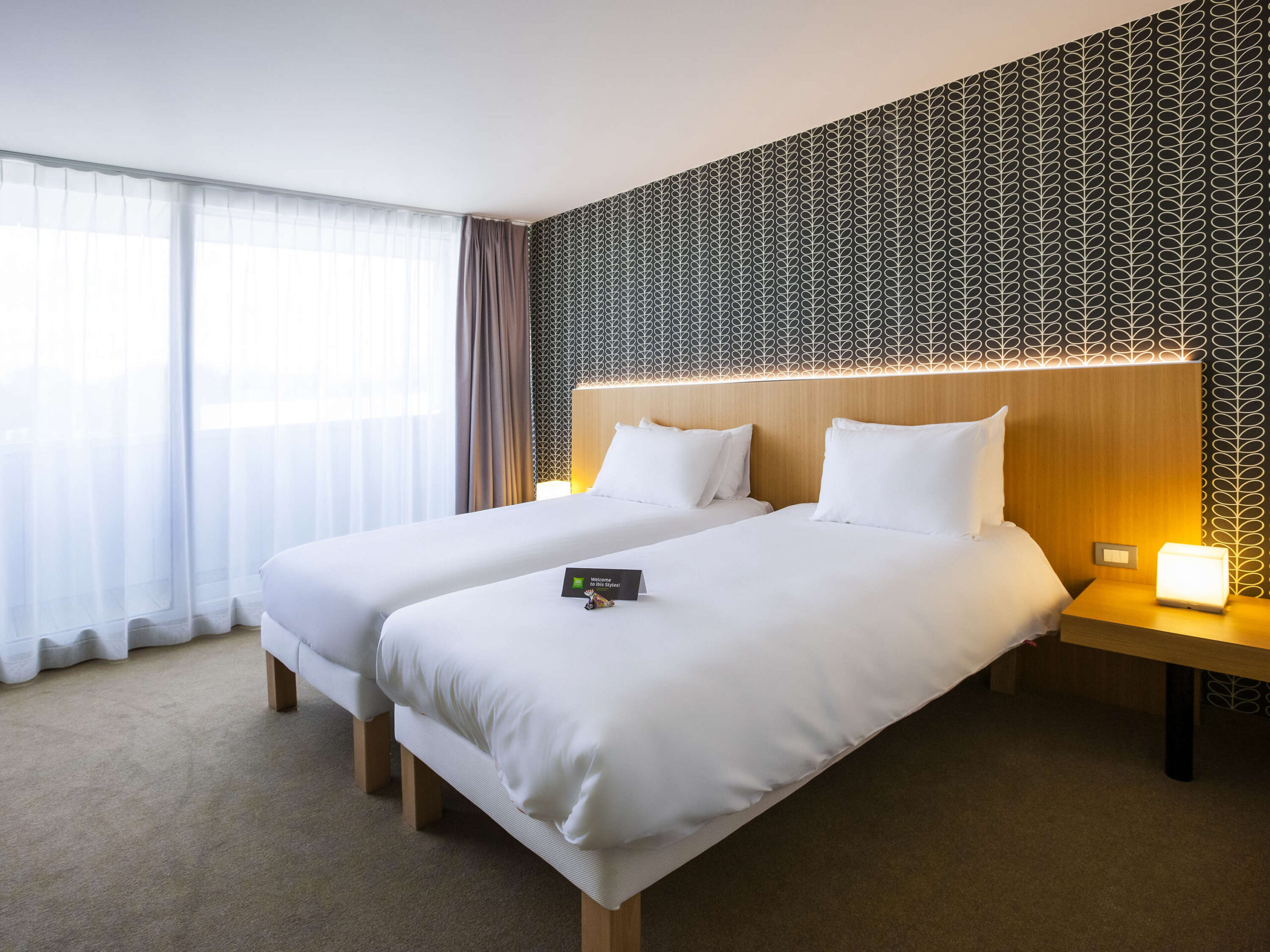 http://www.accorhotels.com/A240